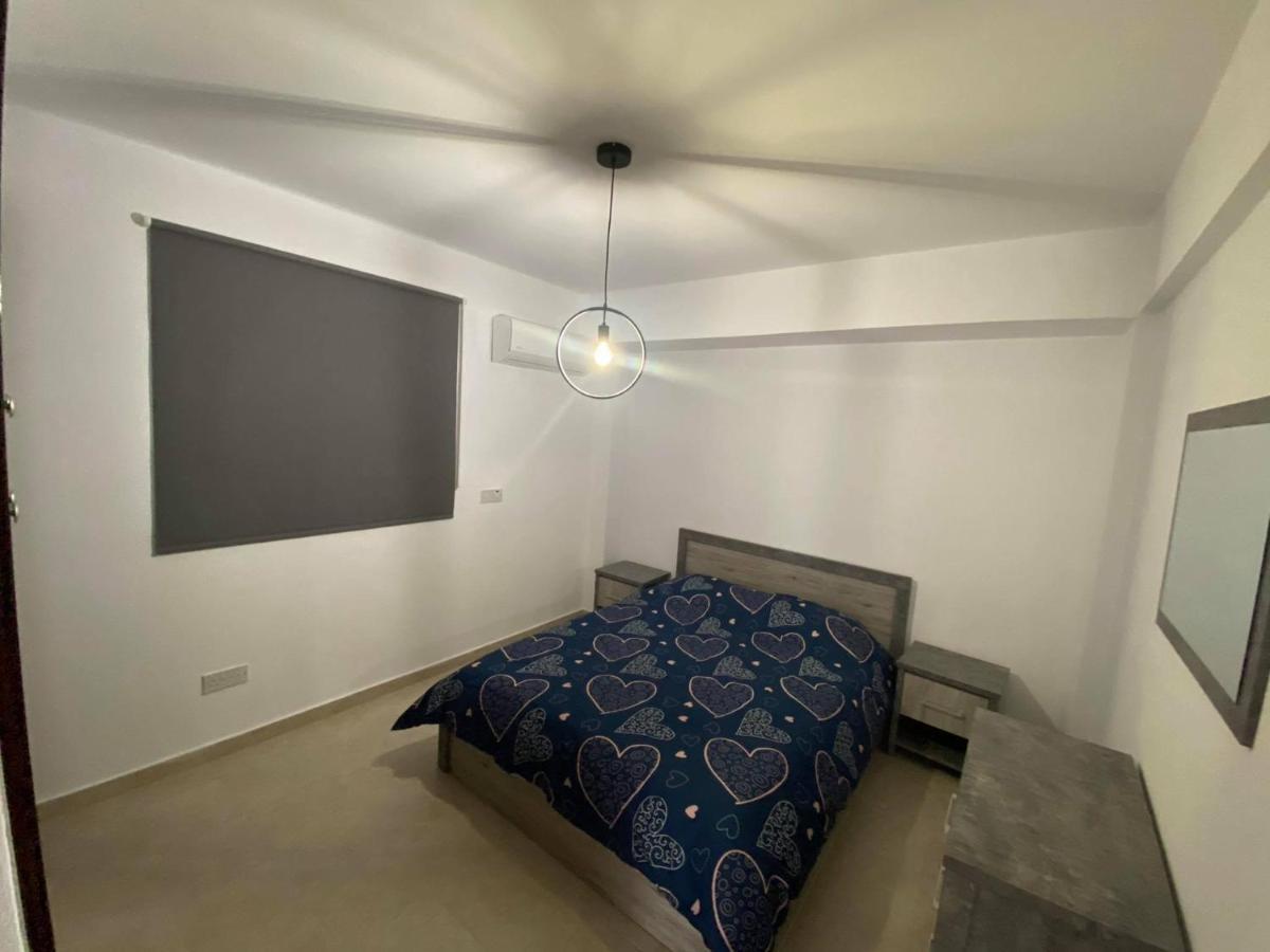 Cosy Apartment In Kato Paphos With Pool Access Екстериор снимка