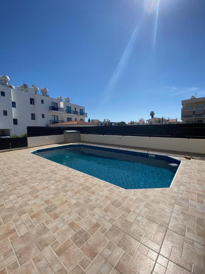Cosy Apartment In Kato Paphos With Pool Access Екстериор снимка